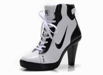 nike à talons aiguilles